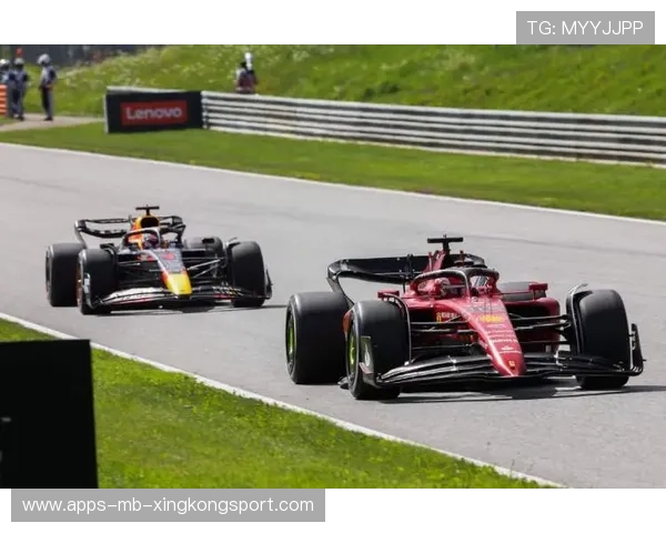 F1车手极限超车惊呆评论席：速度与技巧的极限对决