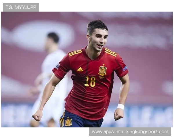 费兰托雷斯外线内切脚弓传中制造绝佳机会:足球场上的华丽一刻 费兰托雷斯外线内切脚弓传中制造绝佳机会:足球场上的华丽一刻