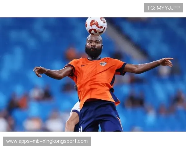 青岛海牛推进如急浪拍岸