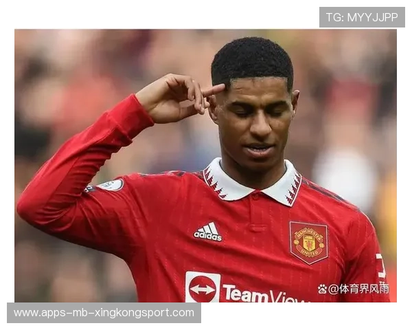 拉什福德倒地推射破网曼联领先在握 拉什福德倒地推射破网曼联领先在握